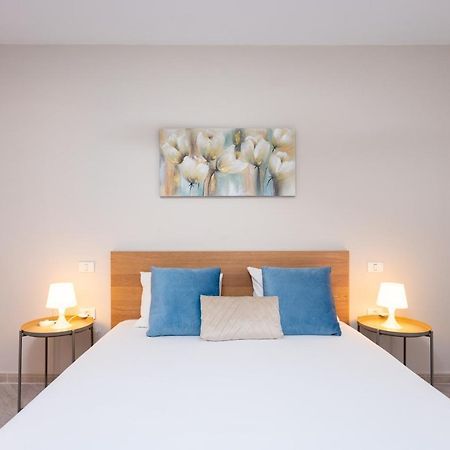 Home2Book Attic Terrace Apt Charming Ocean View كانديلاريا المظهر الخارجي الصورة